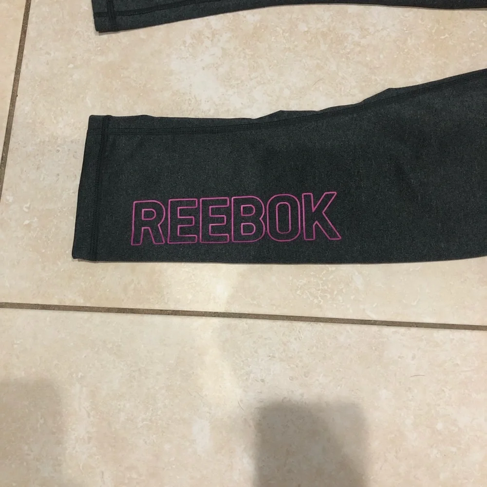 Reebok Leggings NWOT Athletic Capris XS